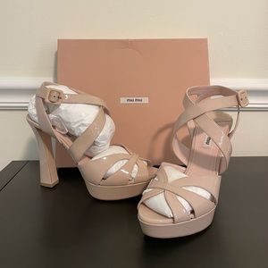 NWT Miu Miu patent leather platform heels, size 39.5 (9.5 US)